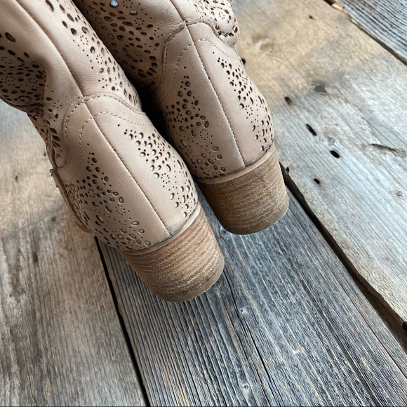 Sundance “Lovelace” Laser Cut Leather Western Booties - Picture 5 of 10